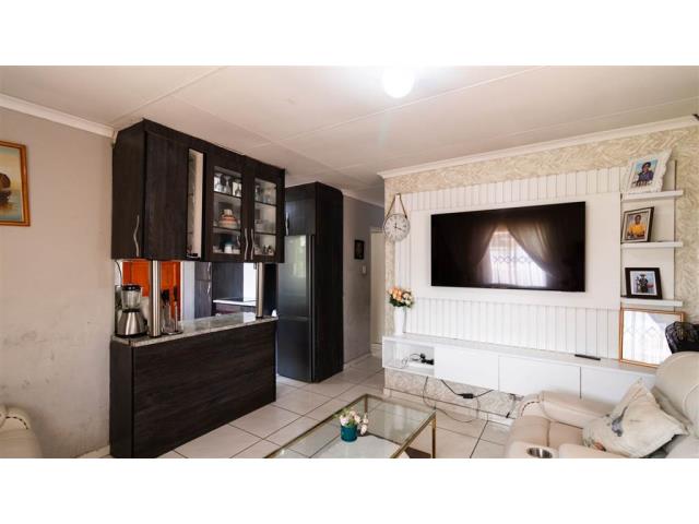 pic_61774957_640x480