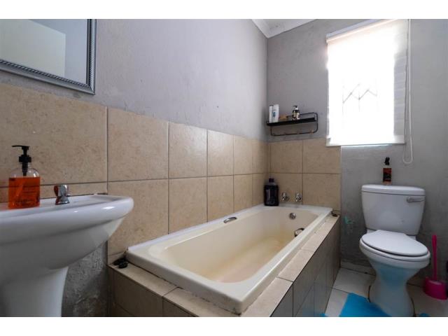 pic_61774982_640x480