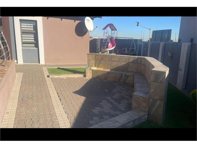 pic_64304136_640x480